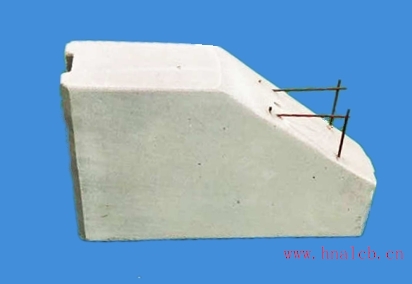 alc<a href='http://www.21daikuan.cn/cp/e/' target='_blank'><u>樓板</u></a>里有鋼筋